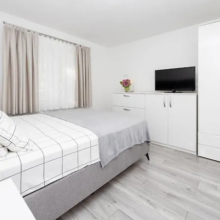 Amazing In Apartment Imotski